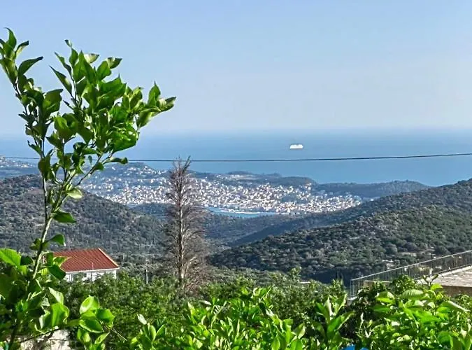 V&v Boutique * أرغوستولي